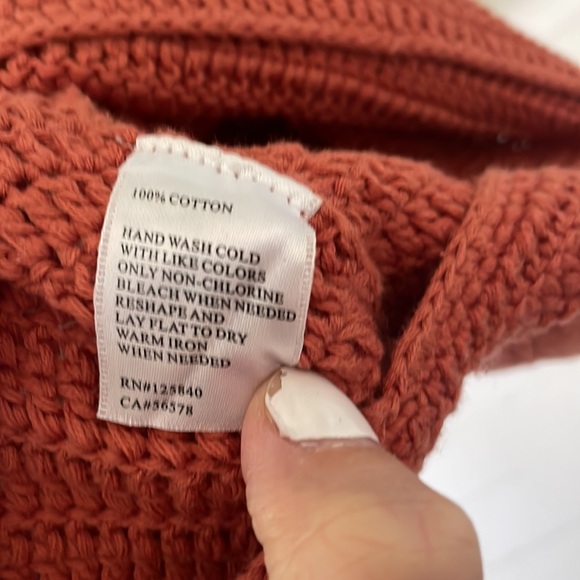 Intermix Crochet Top Size M - Picture 4 of 7